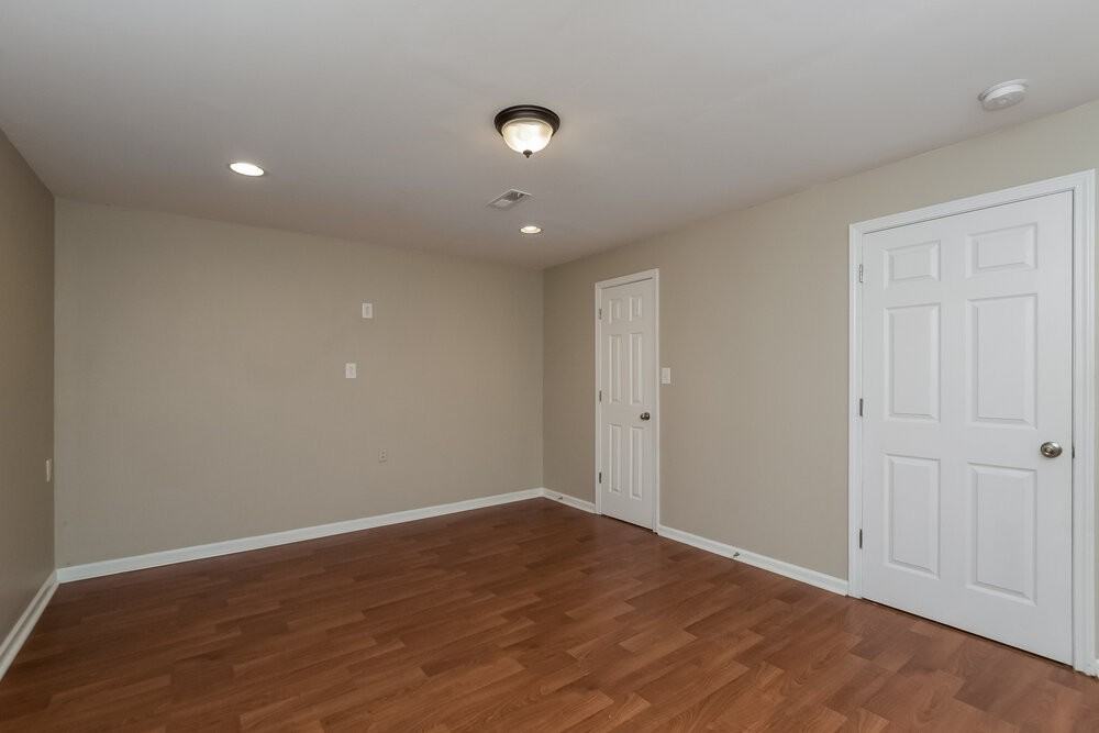 111 Hunter Pl - Photo 7 of 15