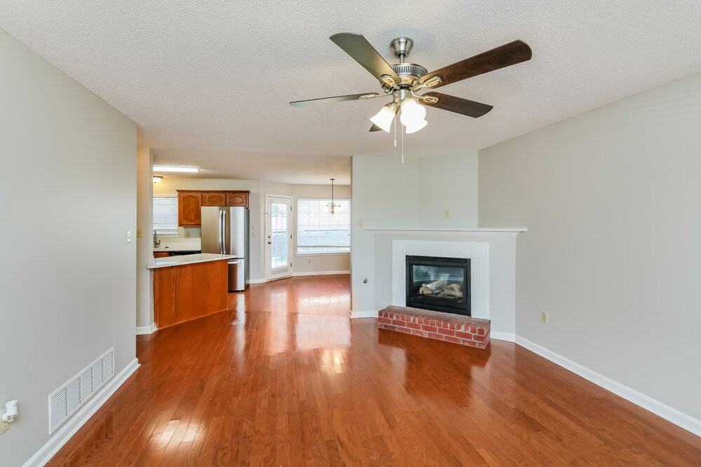 2070 Ansley Park N - Photo 6 of 17