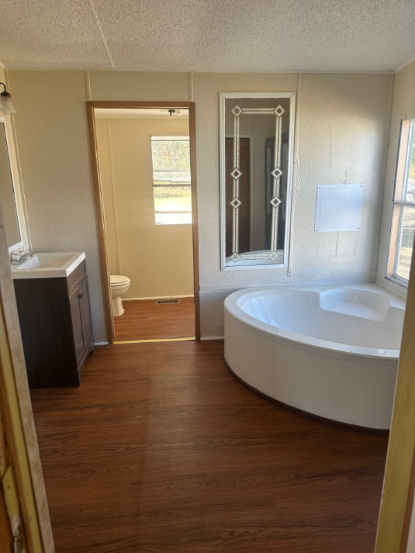 237 Crescent Creek Ln - Photo 3 of 11