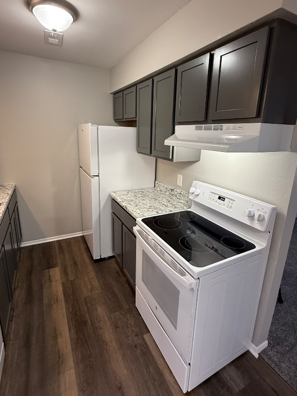 620 S Mount Carmel Ave #1 - Photo 7 of 13