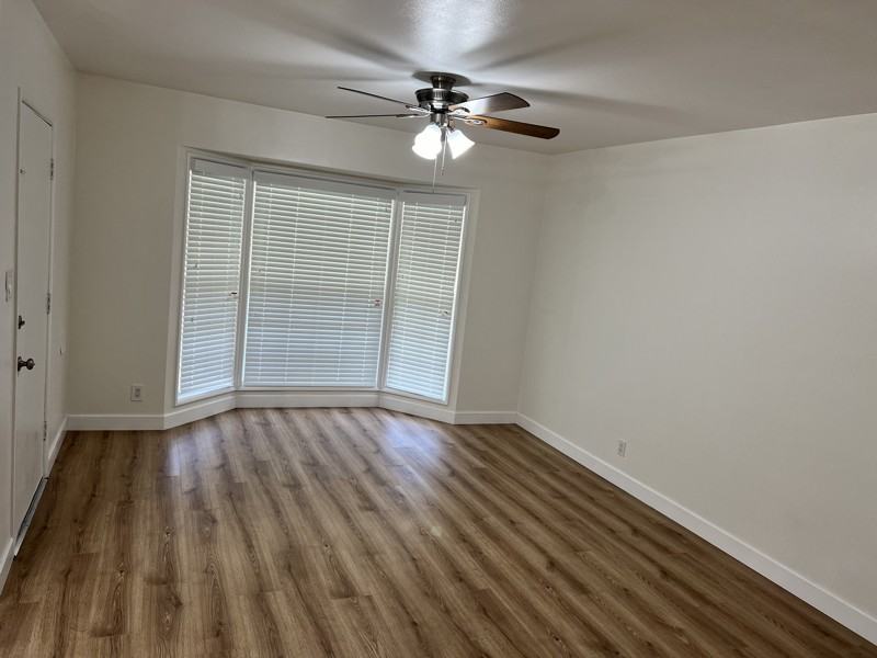 11425 Quinn St - Photo 6 of 15