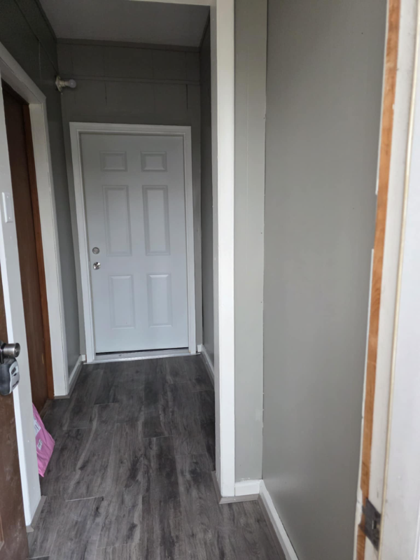 676 Strong Ave #676-0-5 - Photo 3 of 3