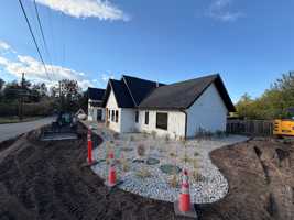 featured image of 1120 Holt Dr #A