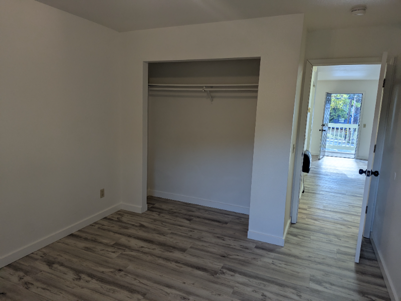 700 S Weed Blvd #3 - Photo 7 of 13