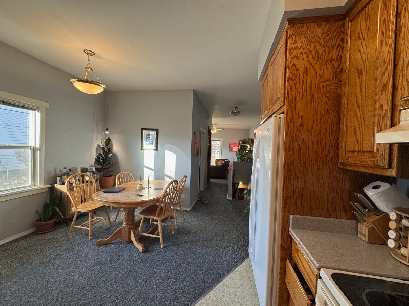 615 W Waverly Pl #B - Photo 7 of 20