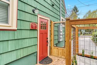 4325 Ne 42nd Ave #B - Photo 1 of 1