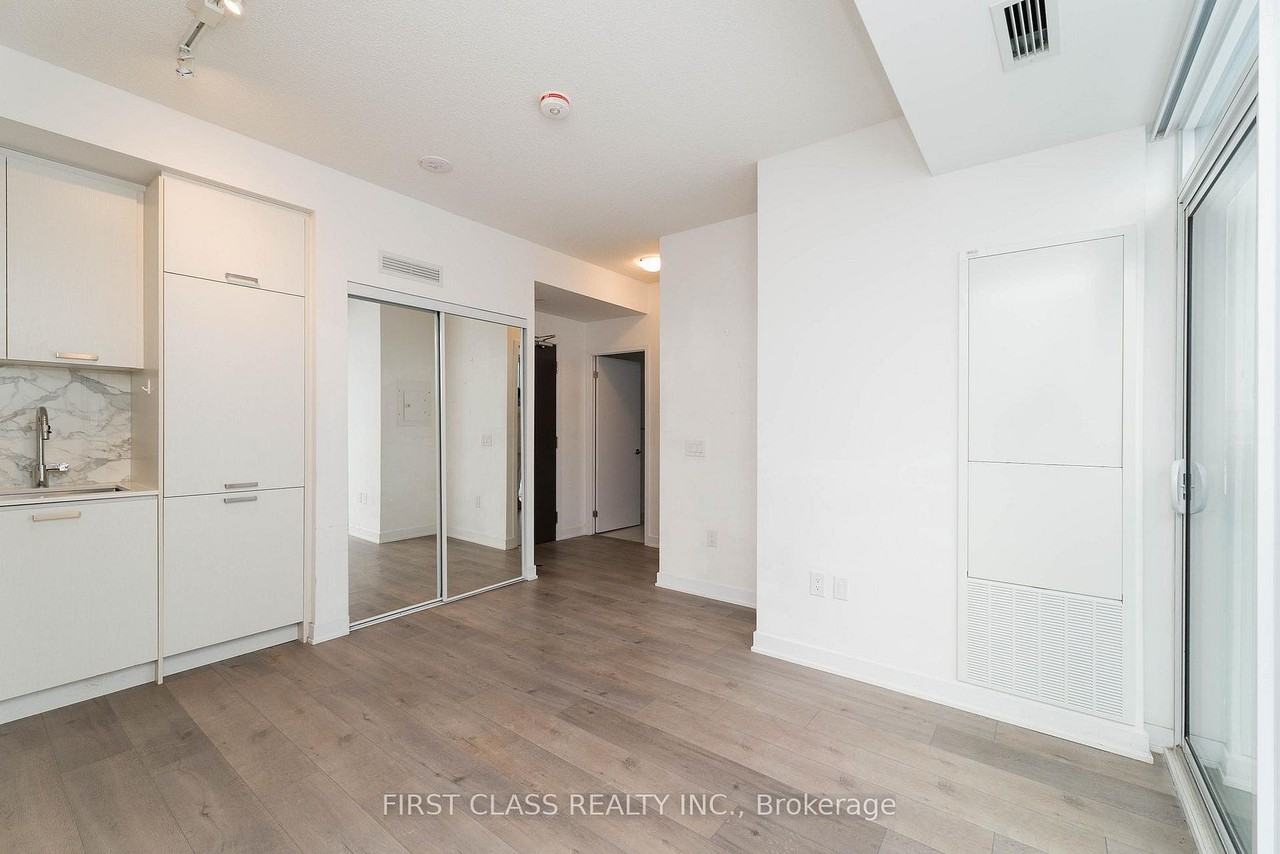 10 Honeycrisp Crescent - Photo 3 of 9