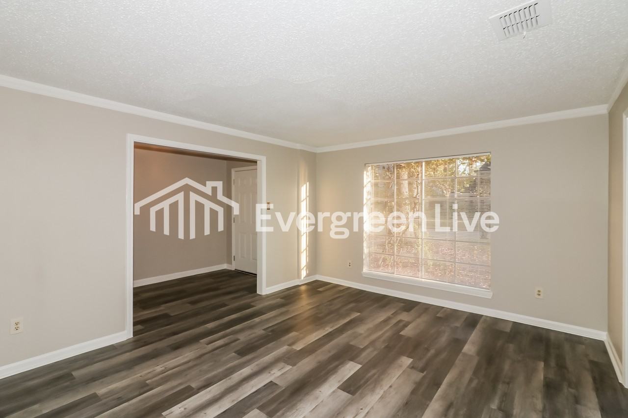 5506 Pine Arbor Dr - Photo 5 of 16