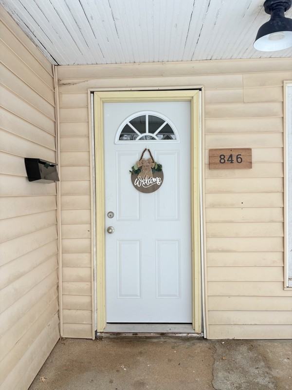 846 Lafayette Ave Se - Photo 2 of 19