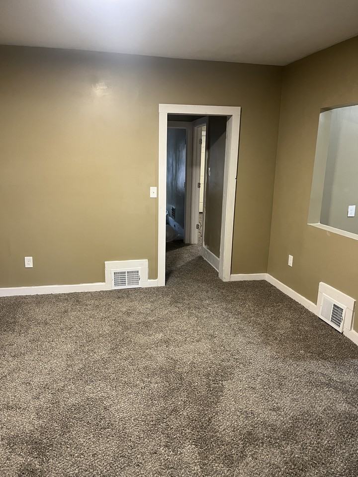 2431 Tyler St - Photo 3 of 7