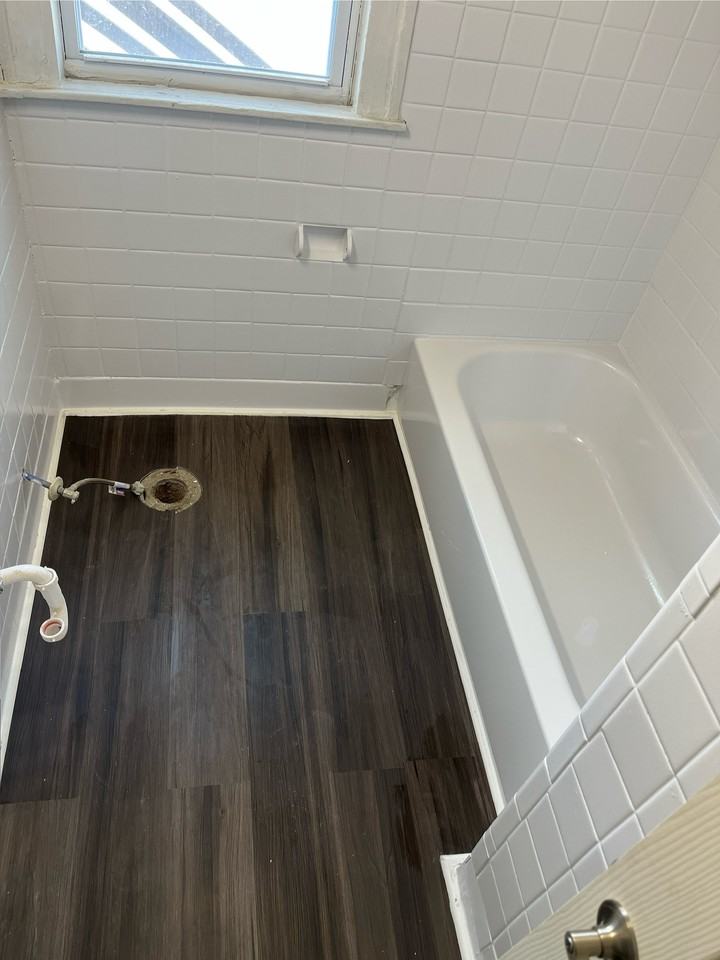 2431 Tyler St - Photo 4 of 7