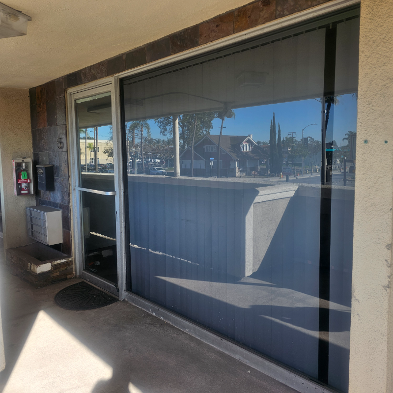 918 W Lincoln Ave - Photo 3 of 9