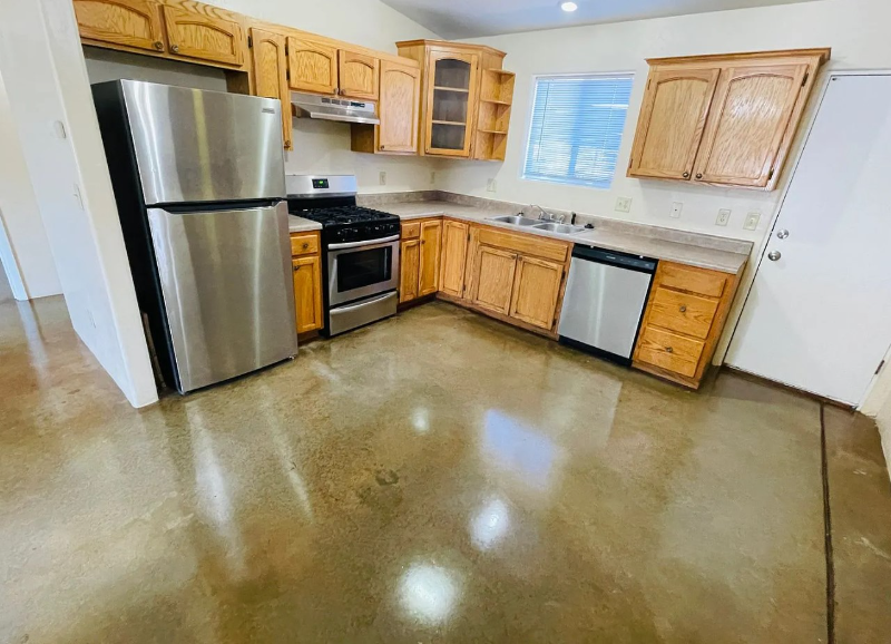 1188 N Riverview Blvd #2 - Photo 2 of 20