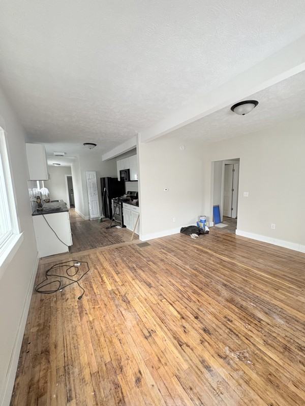 146 Straight Ave Nw #1 - Photo 4 of 14