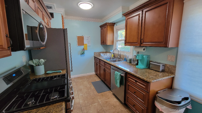 1250 E 1st St #1 - Photo 4 of 12