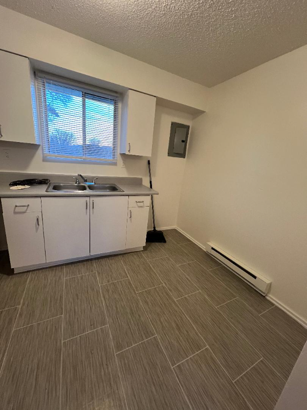 1314 Moorman Ave Nw #X - Photo 4 of 8