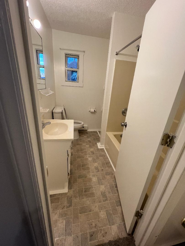 1314 Moorman Ave Nw #X - Photo 7 of 8