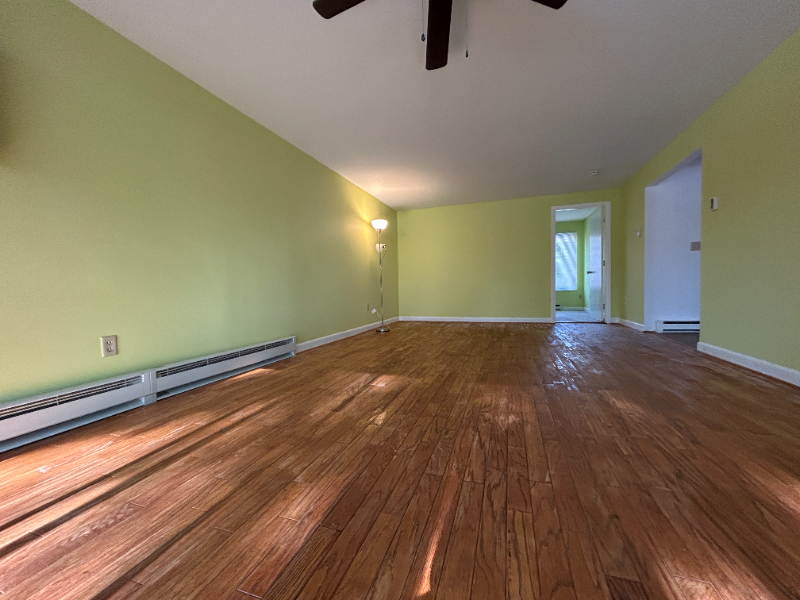 6 Ternay Gdns - Photo 7 of 12