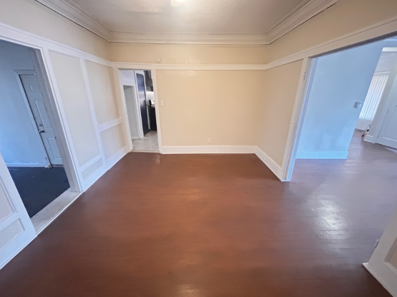 2454 Virginia Park St - Photo 4 of 10