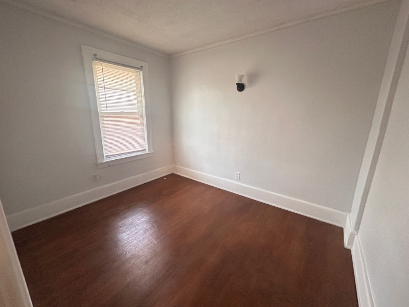 2454 Virginia Park St - Photo 7 of 10