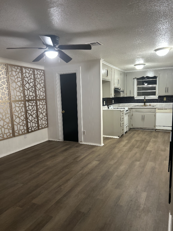 507 Woodvale Rd - Photo 2 of 11