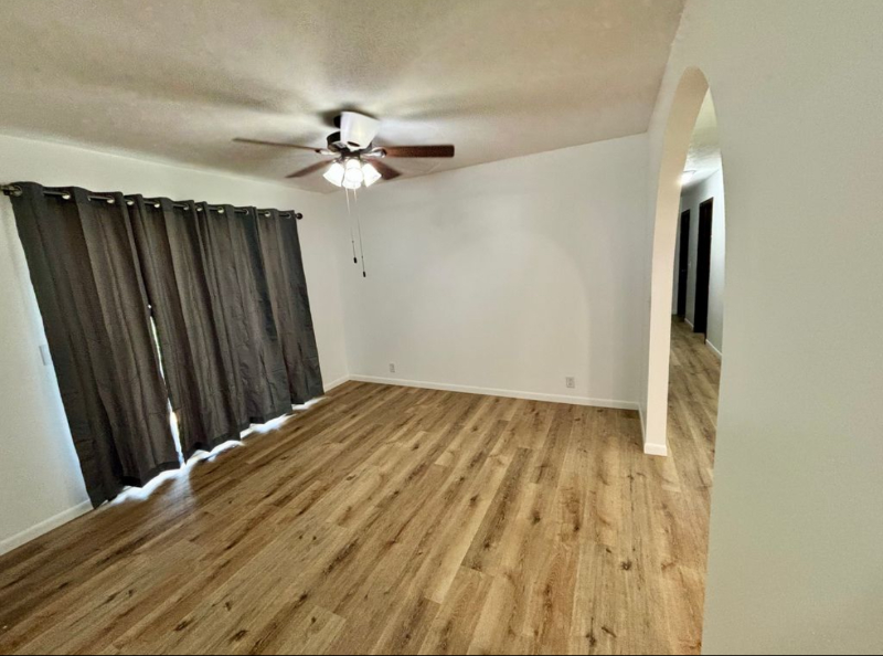 14112 Pine St - Photo 4 of 12