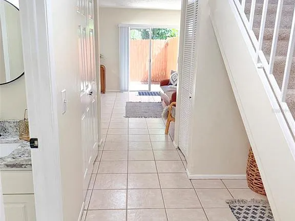 9473 Forest Hills Pl - Photo 4 of 20