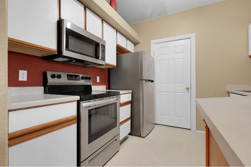 19019 E Warren Dr #207 - Photo 7 of 8