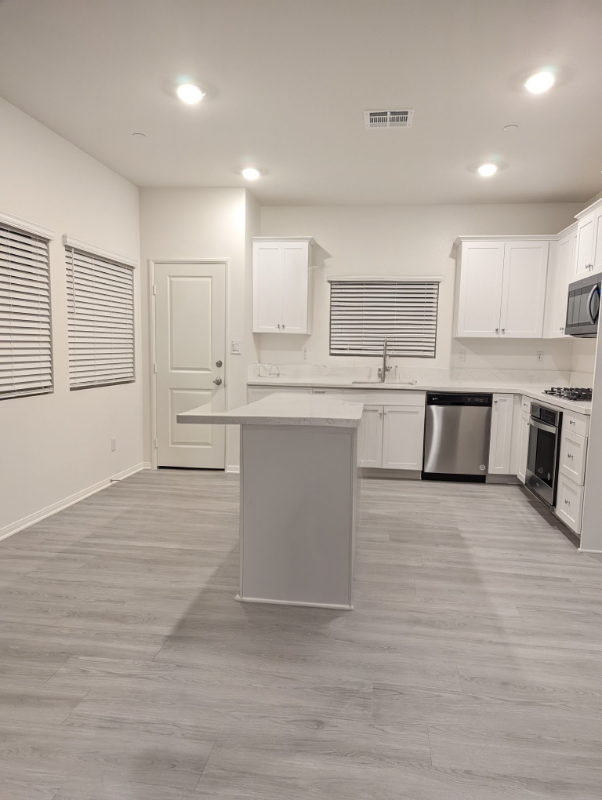 28410 Pinon Ct - Photo 5 of 16