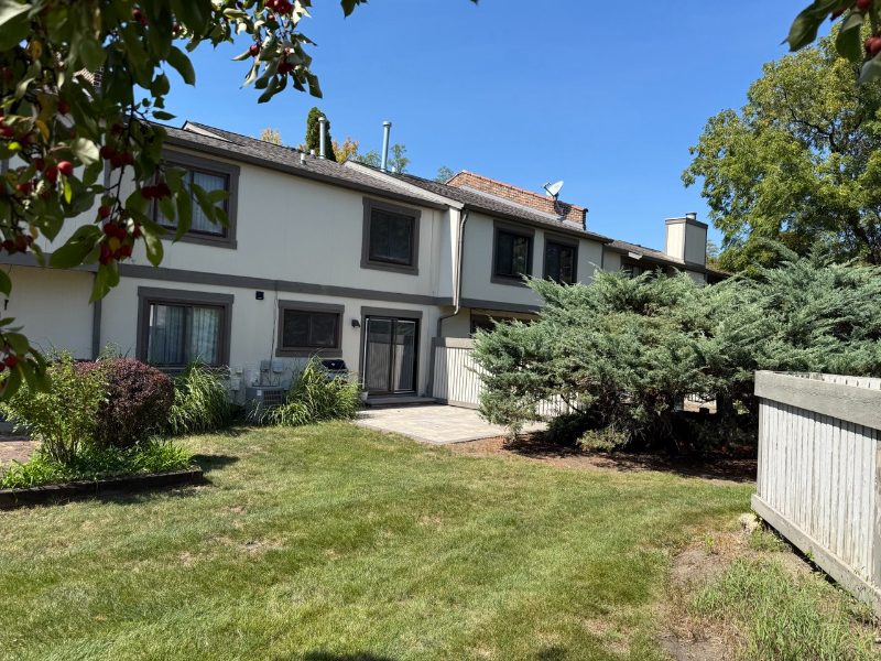 2494 Smith St - Photo 5 of 14