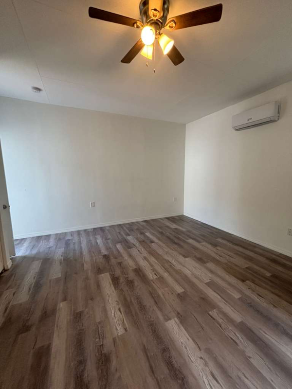 2394 Orange Center Blvd - Photo 4 of 8