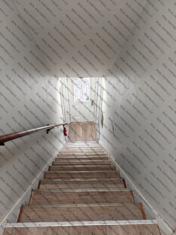 417 W 14th St #3 - Photo 4 of 12