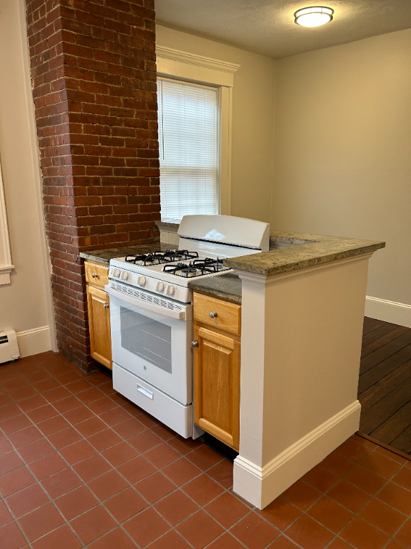 24 King St #BACK - Photo 2 of 13