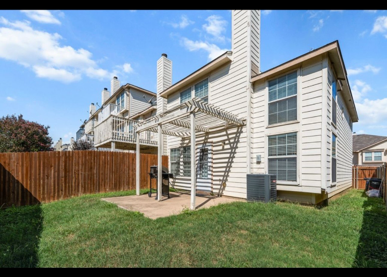 12626 Bay Ave - Photo 2 of 19