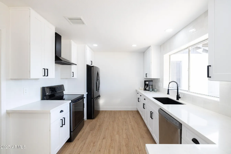 4415 W Carol Ave - Photo 5 of 6