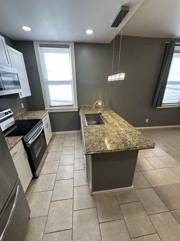 2411 Vine St #1 - Photo 3 of 14