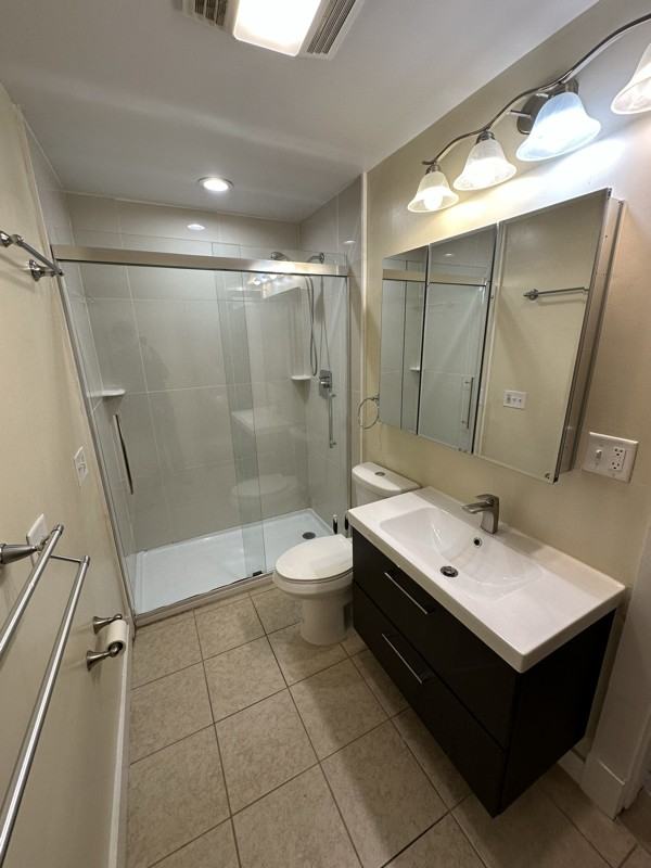 2411 Vine St #1 - Photo 6 of 14