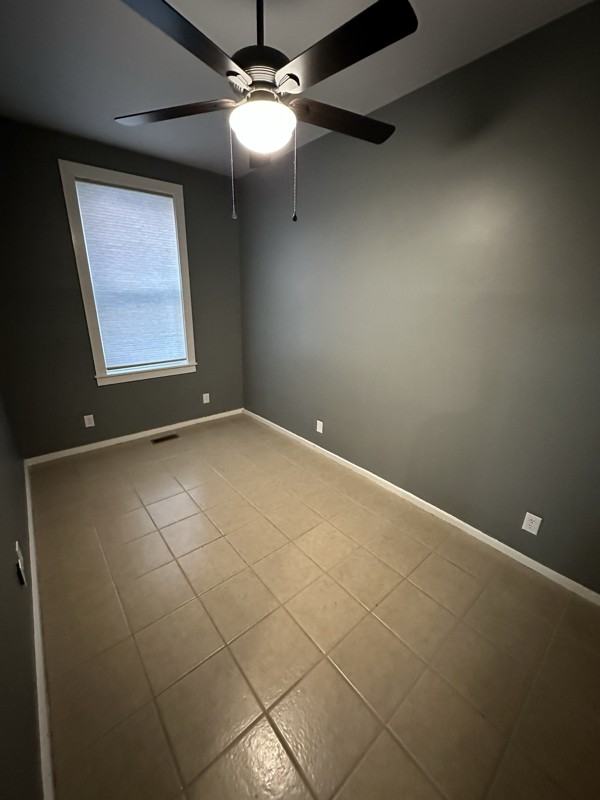 2411 Vine St #1 - Photo 7 of 14