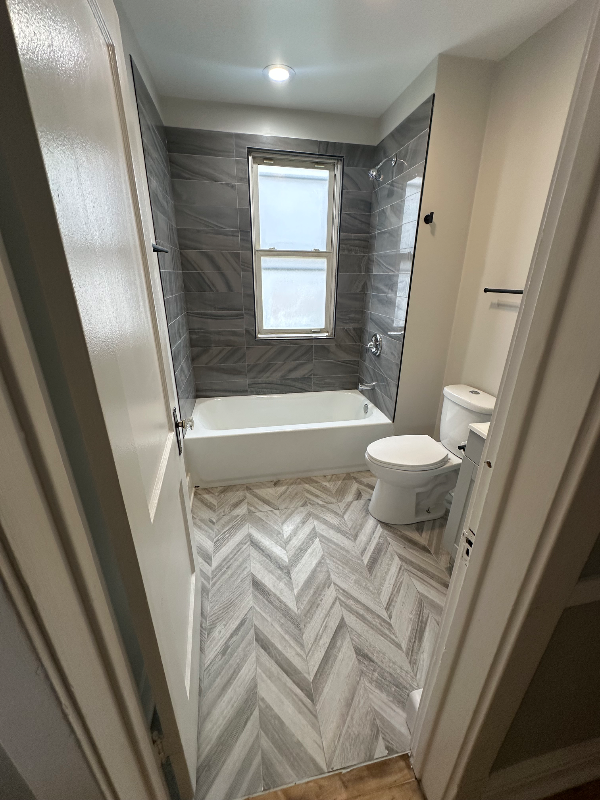 9035 S Greenwood Ave #1R - Photo 4 of 5