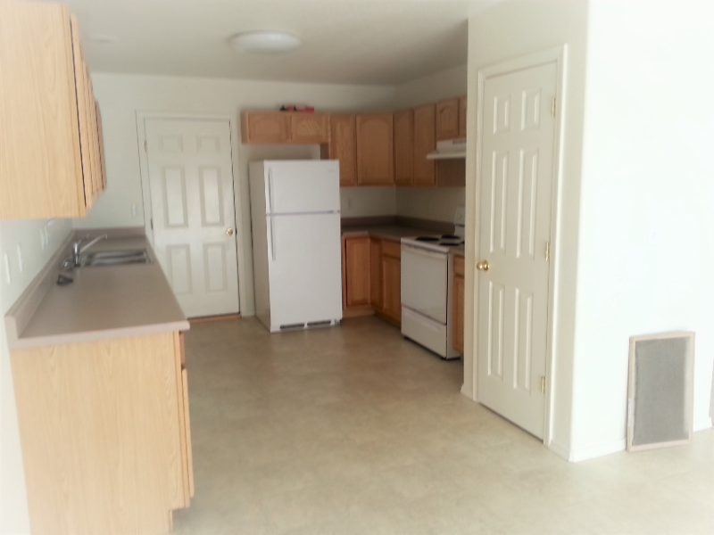 3607 Bobcat Ln - Photo 3 of 12