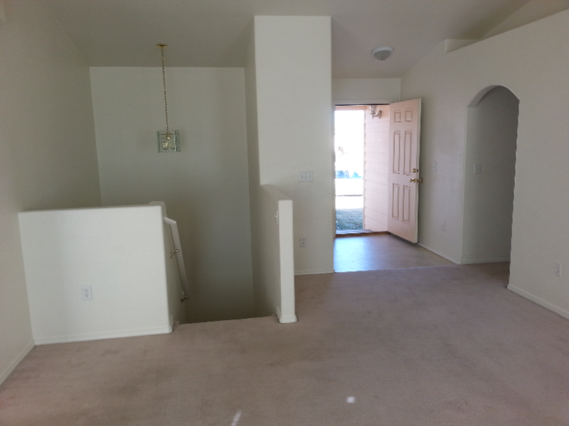 3607 Bobcat Ln - Photo 4 of 12