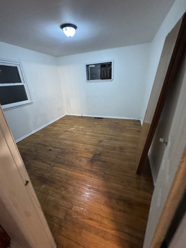 4737 E 174th St - Photo 4 of 10