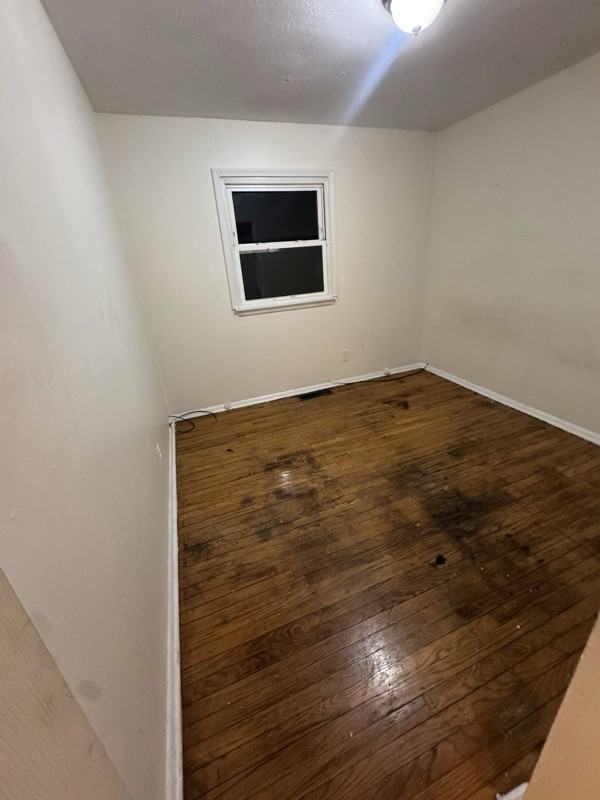 4737 E 174th St - Photo 5 of 10