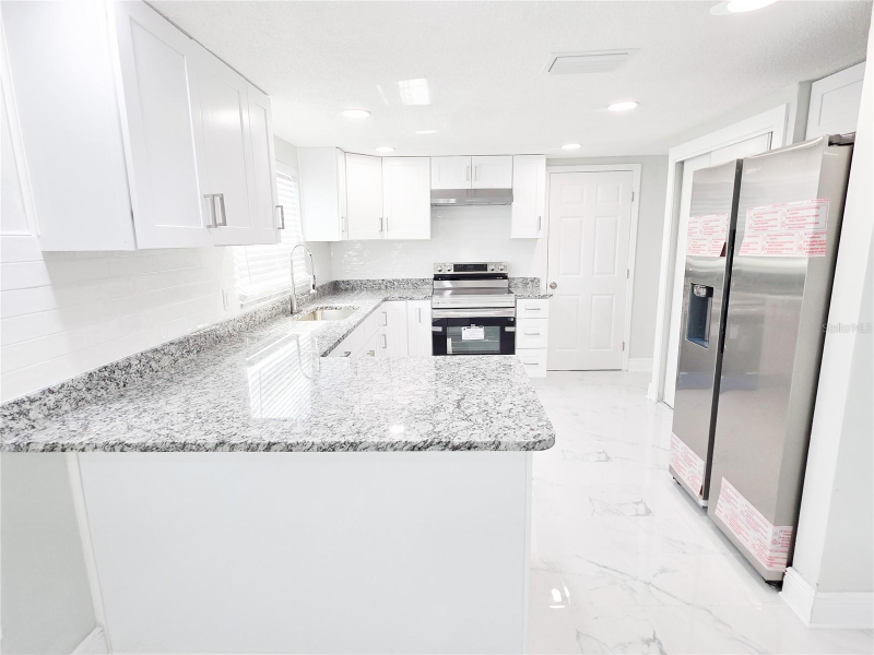 7740 Sagebrush Dr - Photo 3 of 20