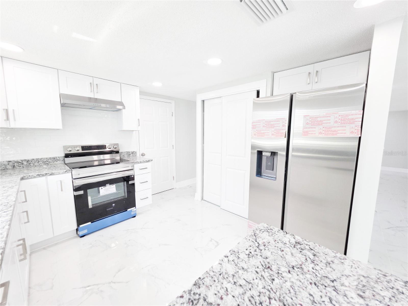 7740 Sagebrush Dr - Photo 4 of 20