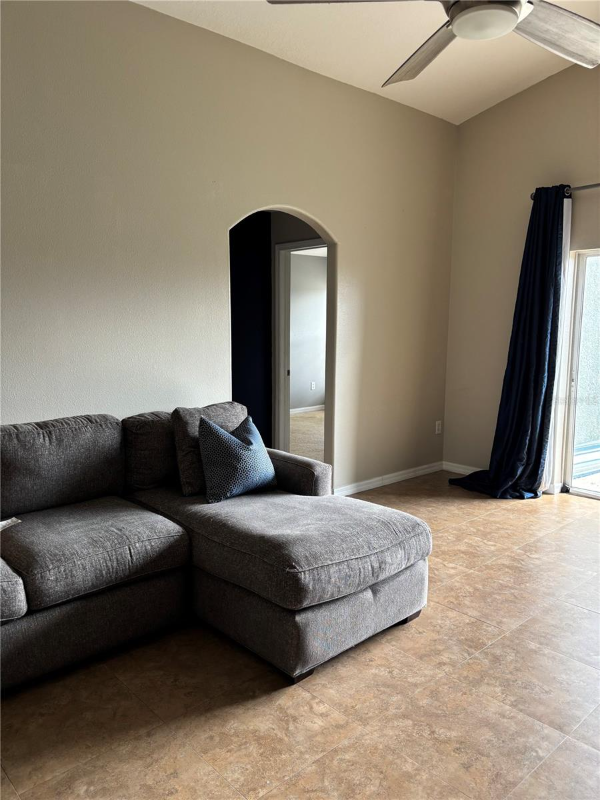 10742 Shady Preserve Dr - Photo 4 of 20