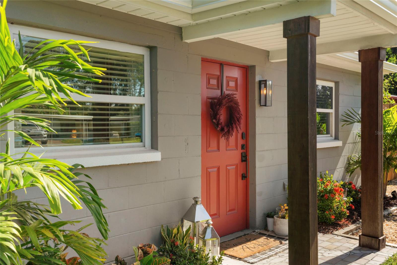 7095 111th St - Photo 3 of 20