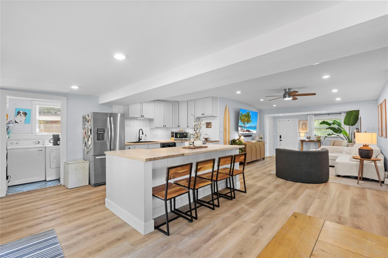 7095 111th St - Photo 6 of 20