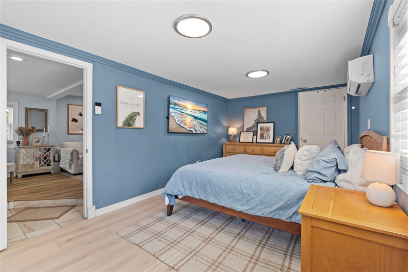 7095 111th St - Photo 7 of 20