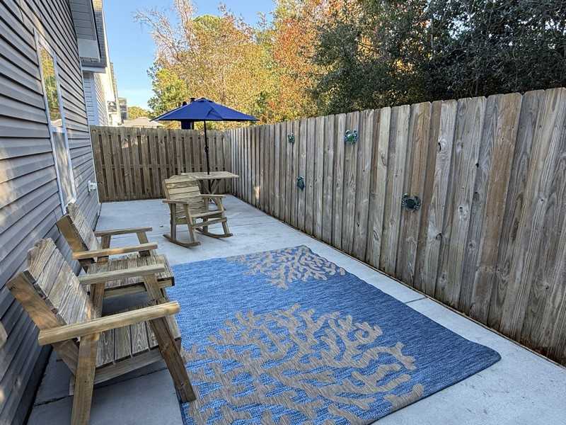 842 Kiawah Ln - Photo 3 of 20